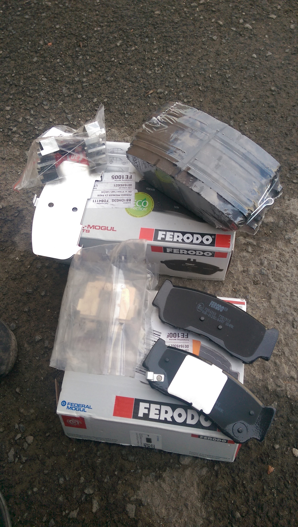 Photo from the logbook Hyundai Santa Fe (2G). Found on photo: FDB4111, FE100S