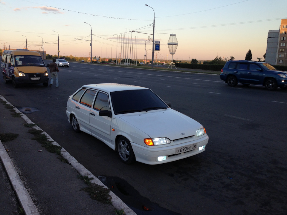 Lada 2114 белая