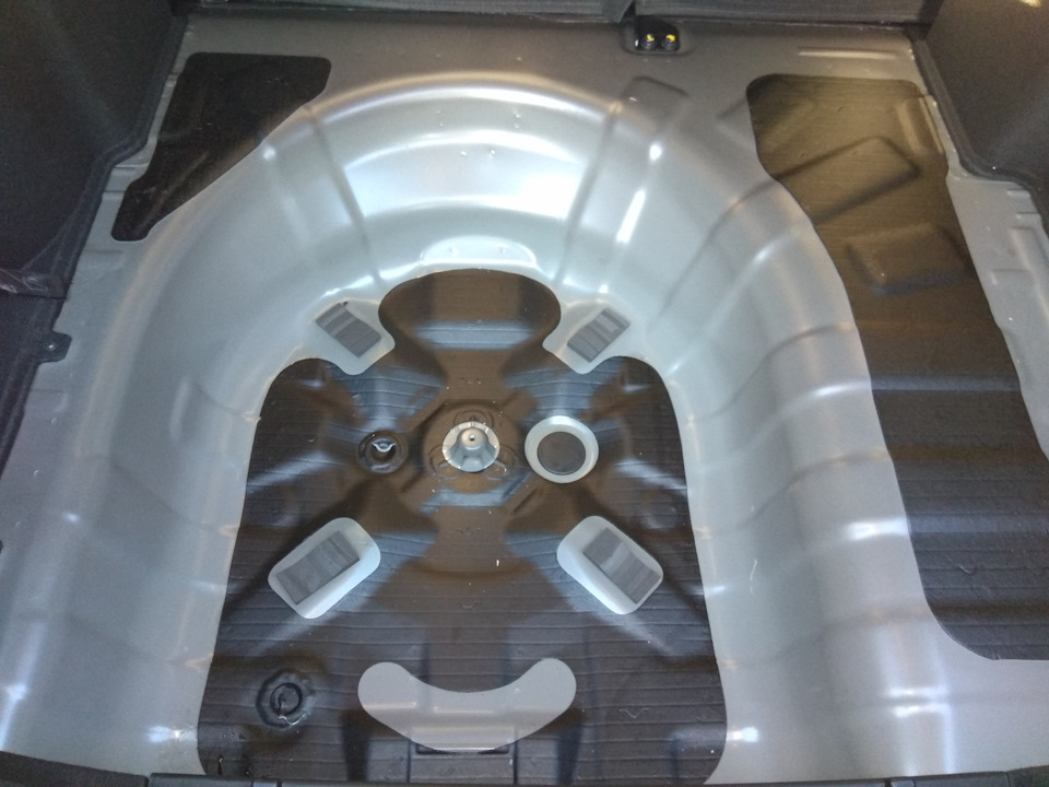 Установлено ГБО! Ну и много фоток и все обо все за время экспирации ...