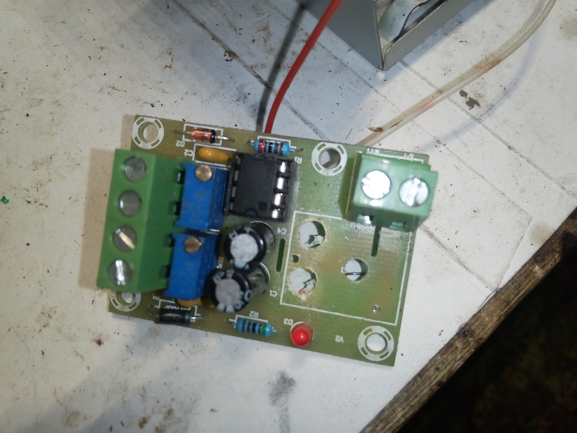 Зарядное для шуруповерта fit 80203. Схема аккумулятора шуруповерта 18в. Как сделать зарядное устройство для шуруповерта. Как сделать зарядное устройство для шуруповерта. Как сделать зарядное устройство для шуруповерта.