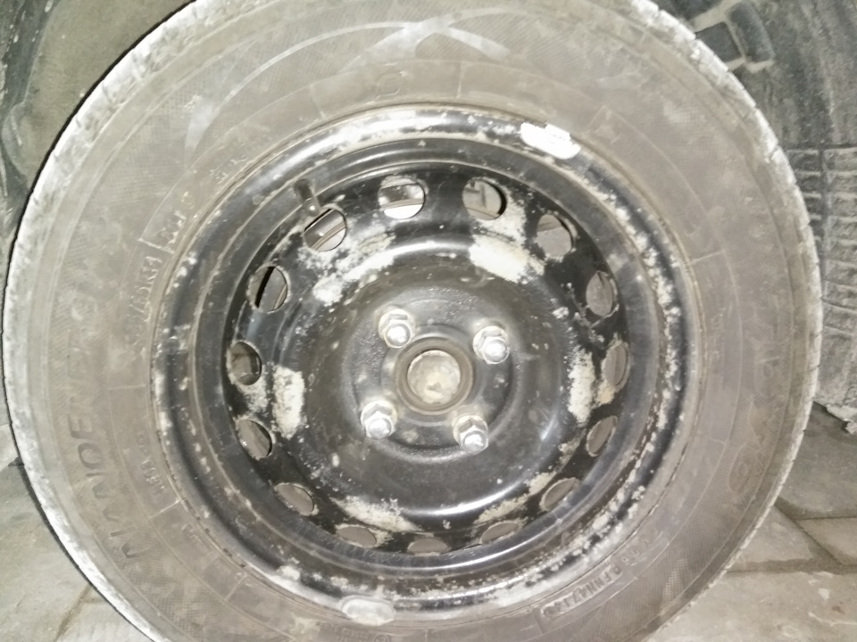 №8 — Покраска дисков (штамповки) — Hyundai Accent (3G), 1,4 л, 2008 ...