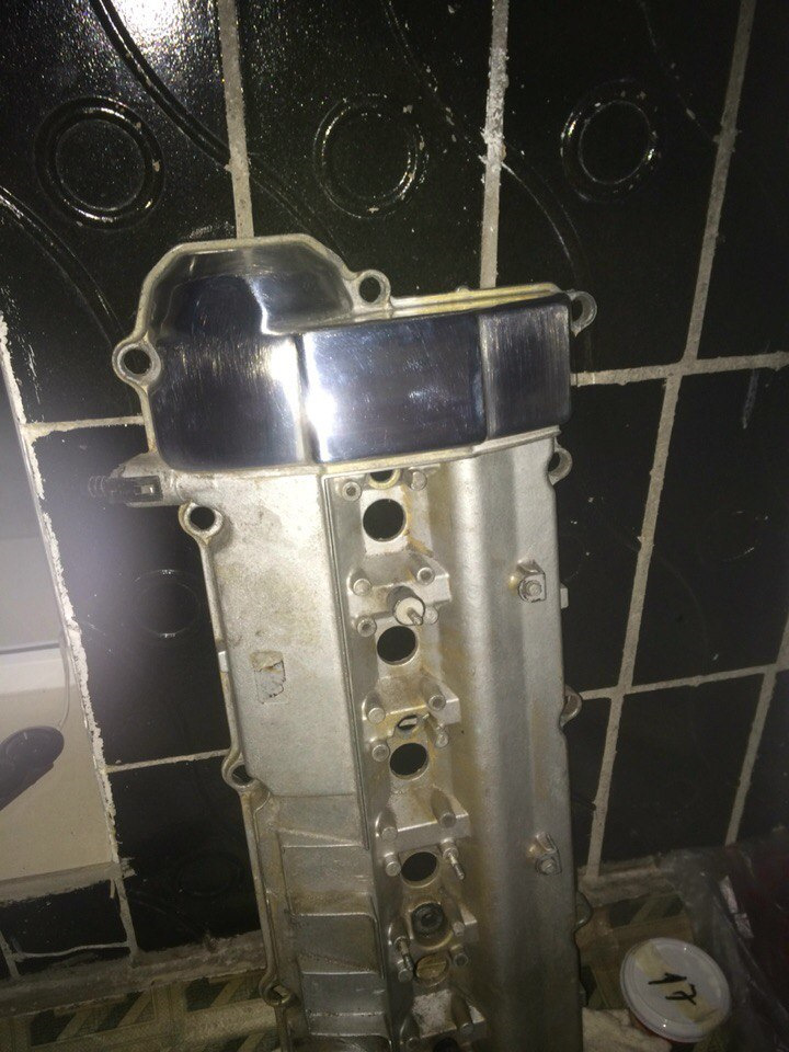 клапанная крышка м52