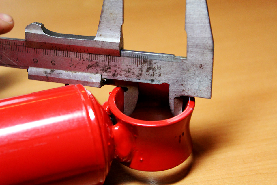 Замер внутреннего диаметра для резиновых втулок фирмы Шток-Авто SA2052915004-00770 — Nissan Terrano I