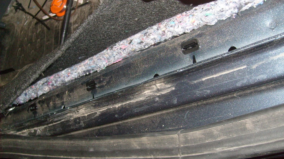 19. Свет в багажнике и свет на двери — Lada Гранта, 1,6 л, 2014 года ...