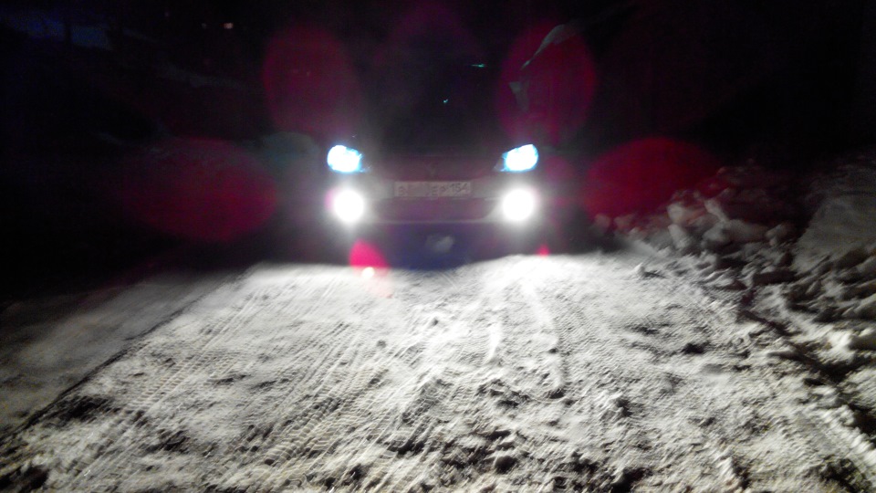 Диоды в передние габариты и противотуманки от Фазы-1 — Renault Logan ...