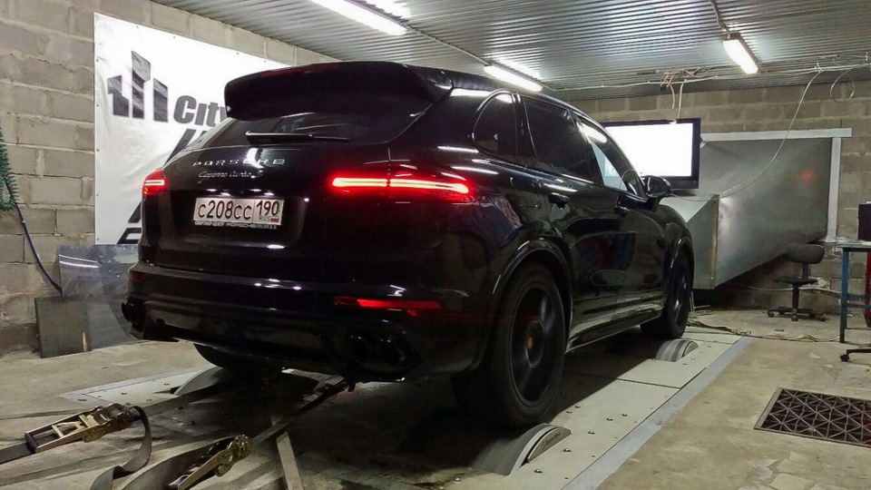 Porsche cayenne diesel 2013. Porsche cayenne 958 2015. 1 diesel. Разгон порше кайен 4. 2 дизель.