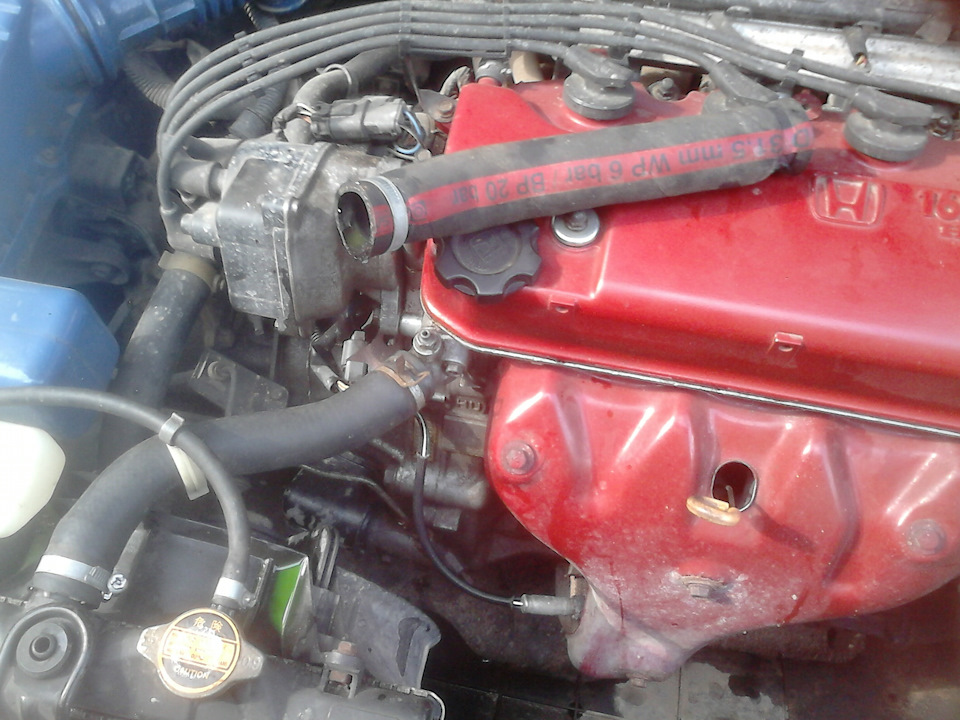 Снял деталь от трактора — Honda Civic Coupe (5G), 1,4 л, 1994 года