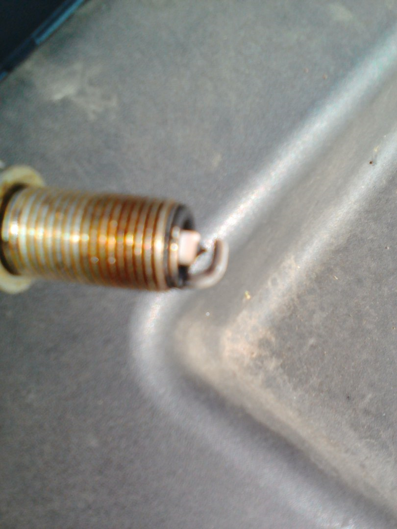 Кто что скажет откуда может течь? — Ford Mondeo IV, 2,3 л, 2010 года ...