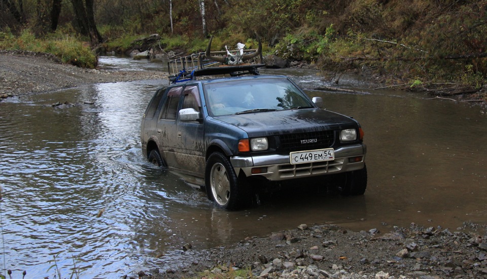 Isuzu mu 1995