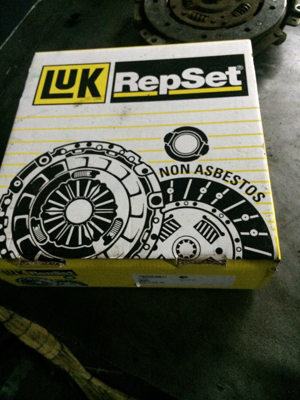 Замена сцепления — Lada Калина Универсал (1G), 2010 года | своими ...