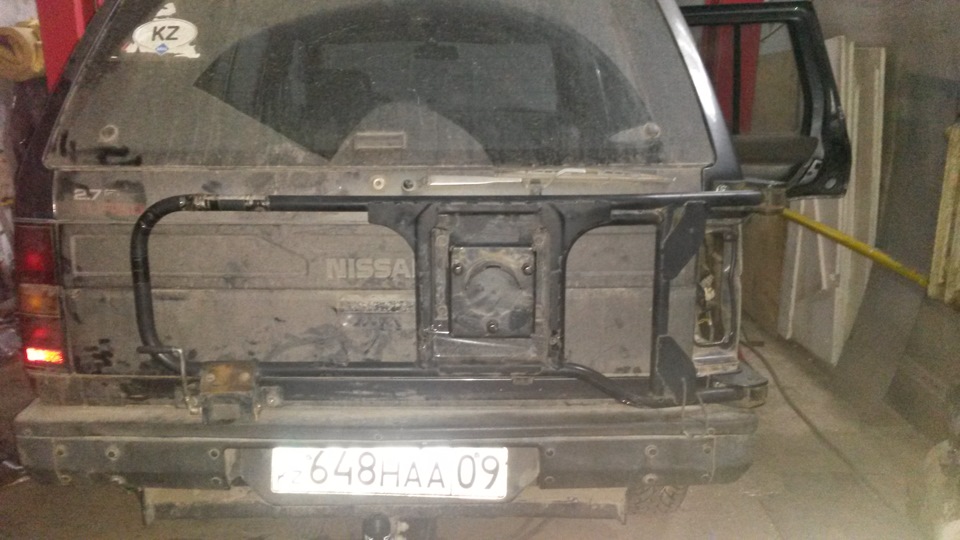 Два вечера упорного труда и калитка на месте. — Nissan Terrano I, 2,7 л ...