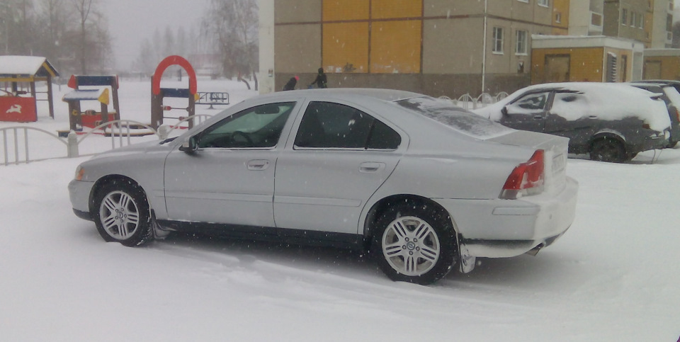 Фото в бортжурнале Volvo S60 (1G)