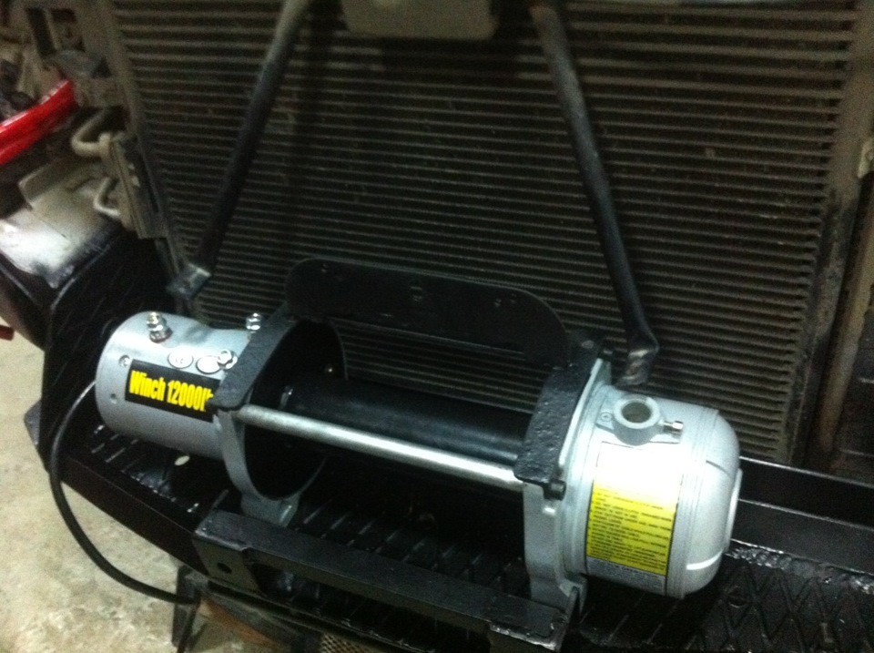 площадка под лебедку амарок в штатный бампер. площадка для лебедки уаз 469.