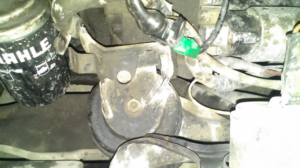 Педаль газа сама нажимается. — Volkswagen Passat B3, 1,8 л, 1988 года ...