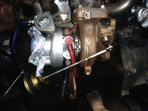 Manifold turbo downpipe installation - Toyota Starlet 13 L 1997
