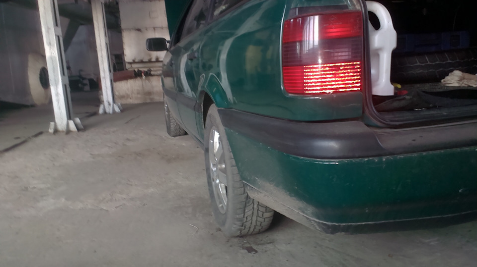 Увеличение задней колеи — Volkswagen Passat B4, 2 л, 1994 года ...
