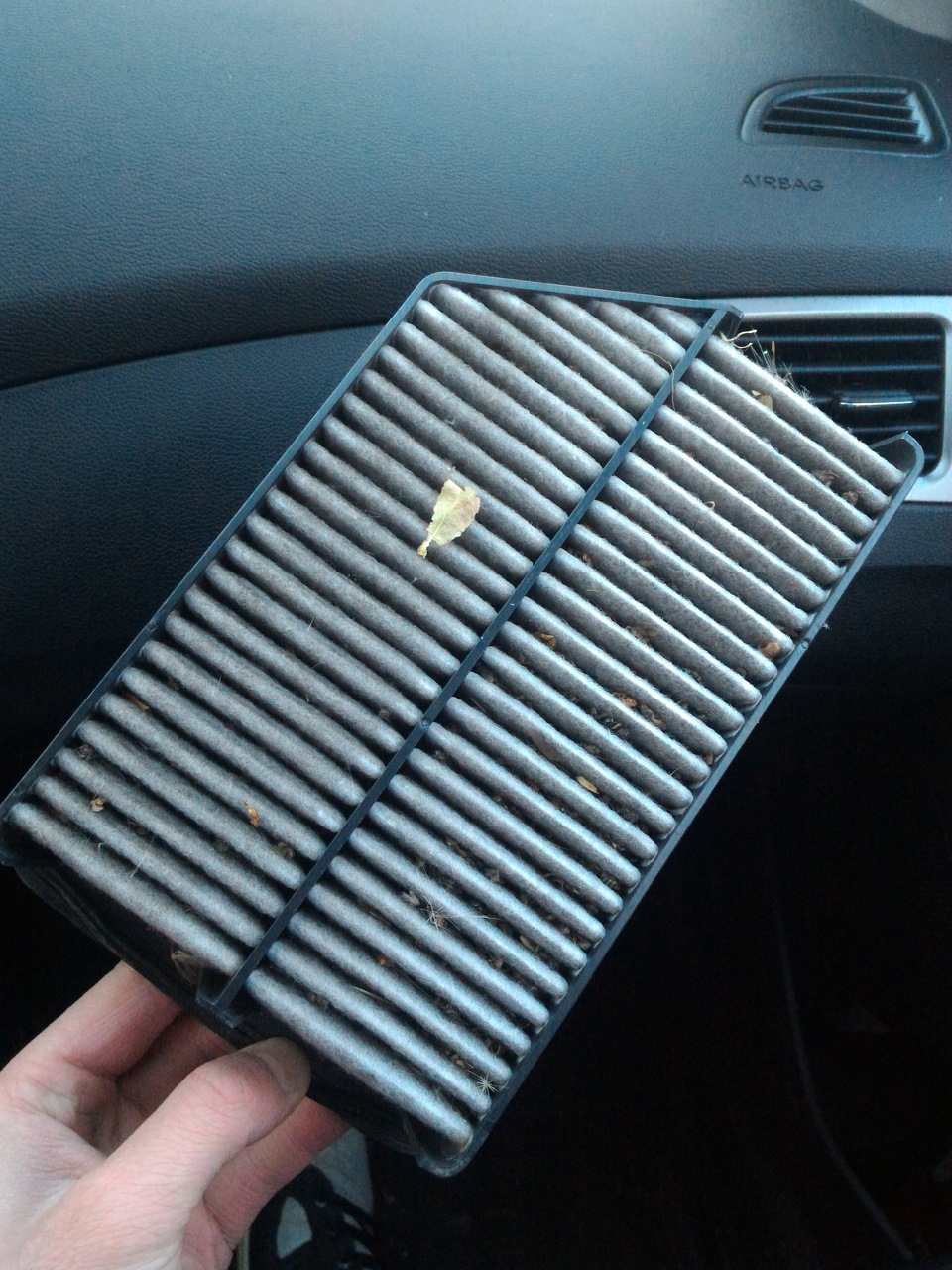 На мусорку — Hyundai Elantra (5G)