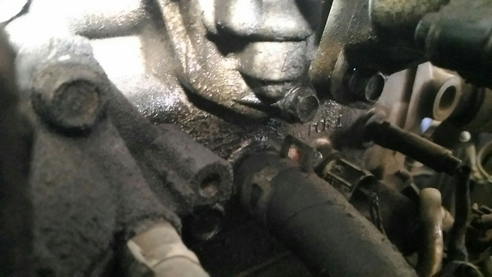 Замена прокладки на трамблере и датчике VTEK — Honda Torneo, 2 л, 1997 ...