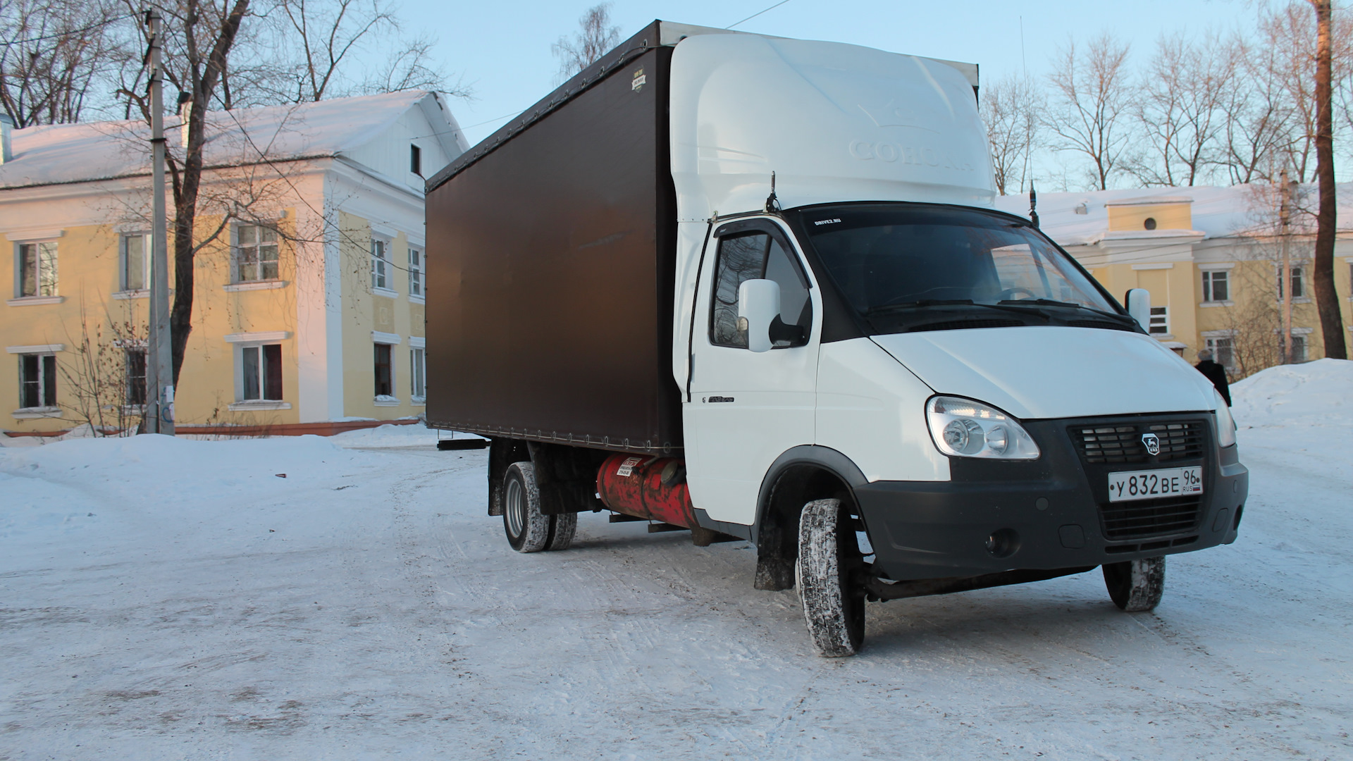 Газель город екатеринбург. ГАЗ 33022. Газель 7.2. Газель без двигателя. Газель Москва.