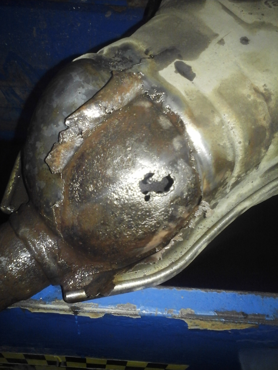 Дыра в глушителе — Opel Astra H, 1,8 л, 2006 года | своими руками | DRIVE2