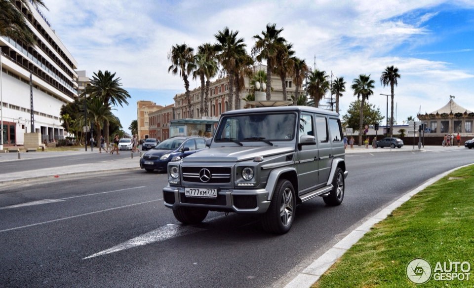 G63 AMG vs Land Cruiser