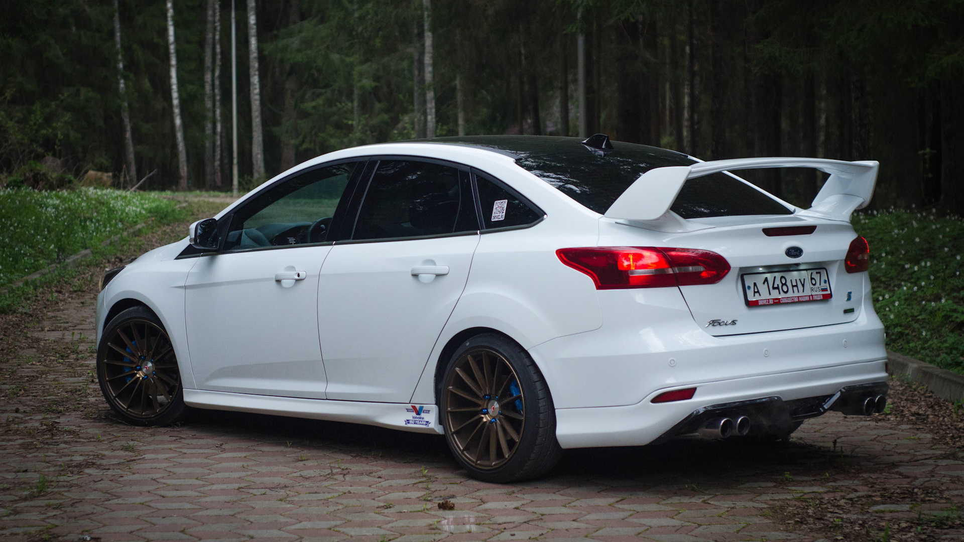 Ford Focus 3 седан белый