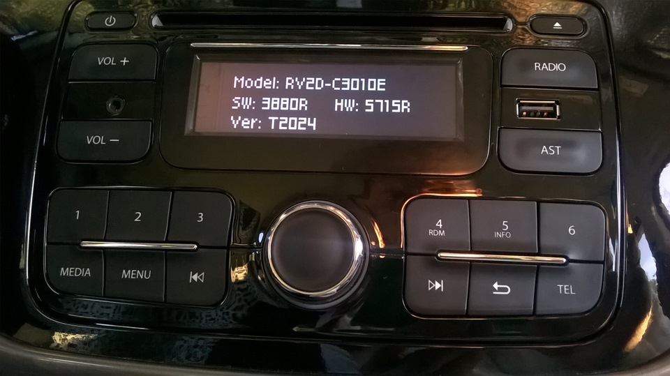Как настроить радио в машине рено дастер