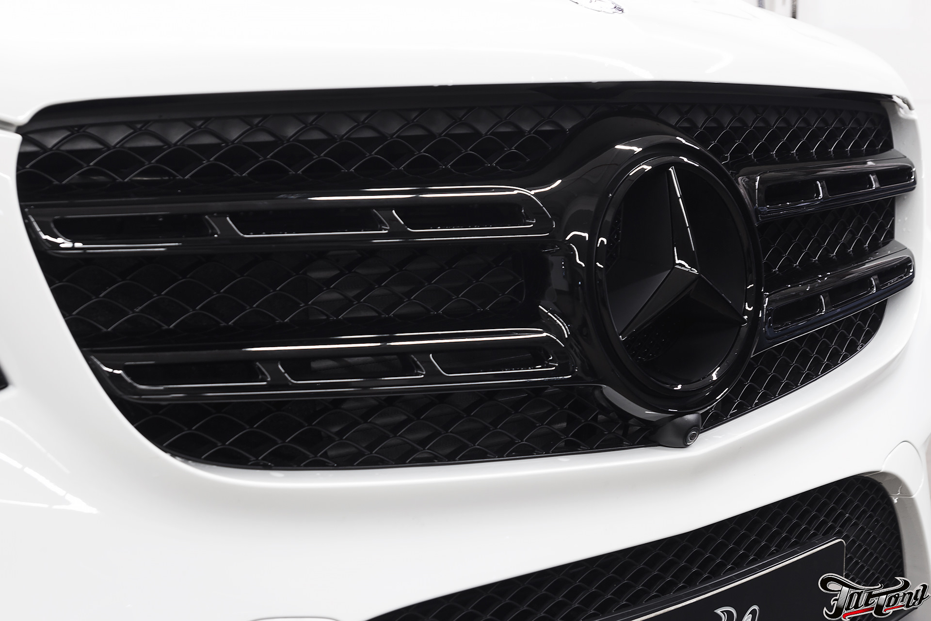 Антихром деталей. Пленка антихром. Антихром деталей. Антихром решетки радиатора bmw g30. Антихром решетки радиатора мерседес gle 350d.