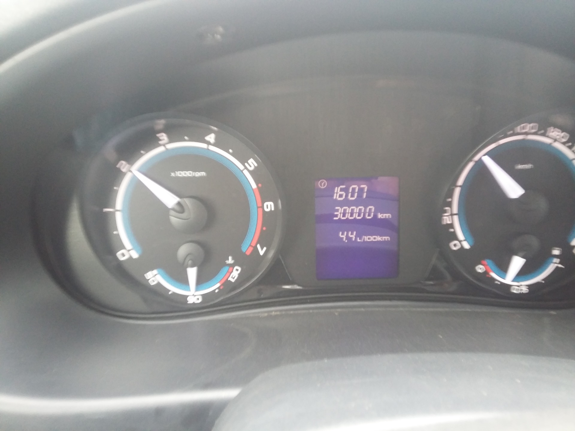 Полировка кузова Приоры — Lada Приора седан, 1,6 л, 2014 года ...