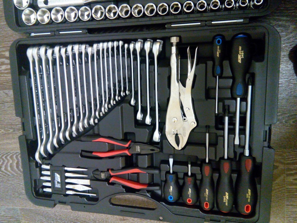 набор инструментов 6 в 1. набор инструментов 6 в 1. набор инструмента er-tk186. Force 4652. Jtc-h110b-b72 набор головок торцевых и вставок 1/4 1/2 6-гранных в кейсе.