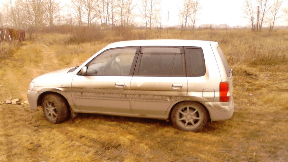 Mazda Demio (1G) 1.3 бензиновый 2000 | на DRIVE2