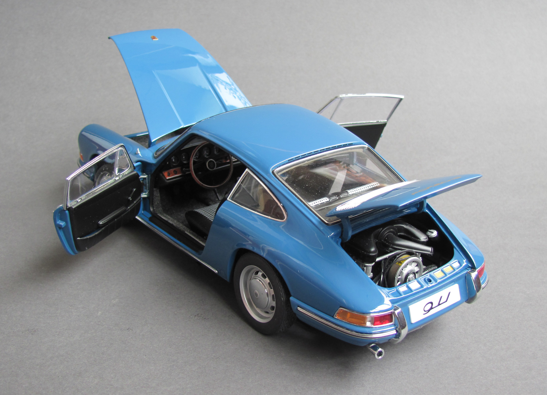 Porsche 911 autoart