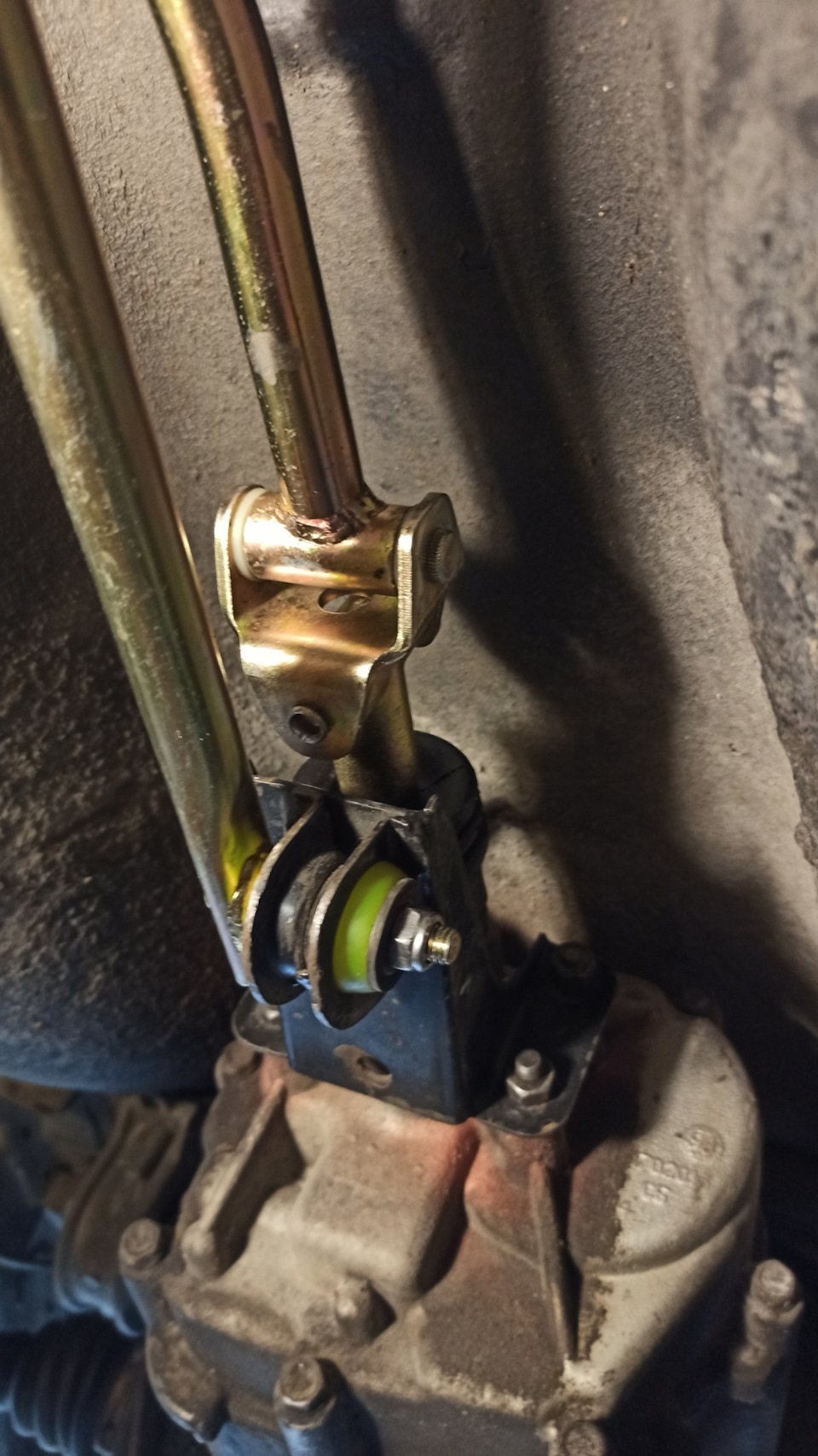 Новые запчасти на москвич святогор