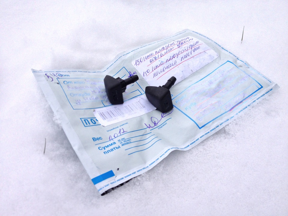 Веерные форсунки омывателя — Lada Приора седан, 1,6 л, 2008 года ...