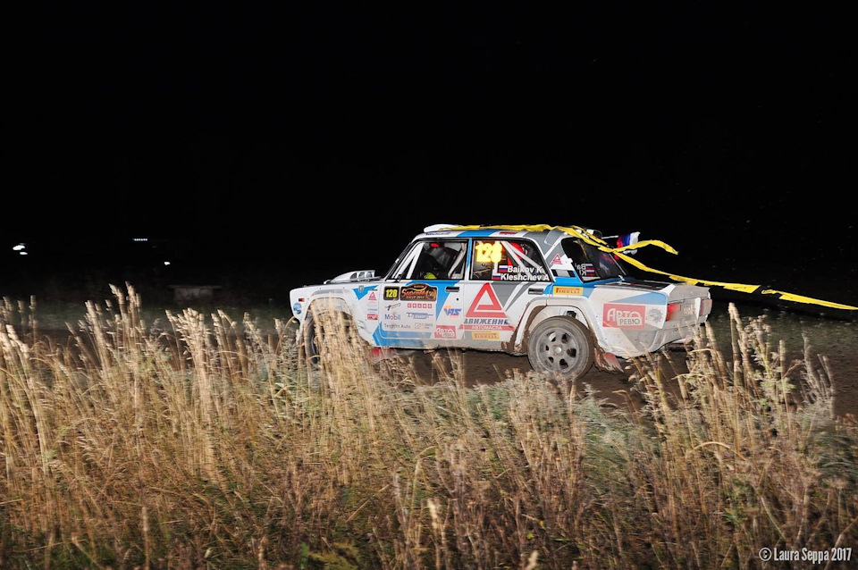 Тащим ленту — Lada 21051