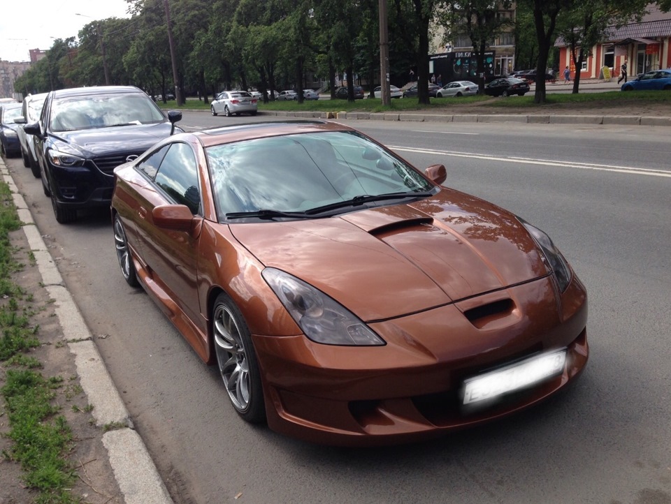 Машины на т. Toyota Celica т23. Тойота Селика т23 коричневая. Тойота Селика т23 оранжевая. Тойота Селика 23.