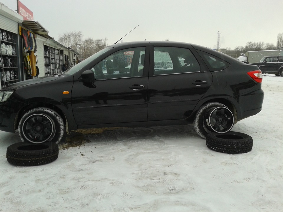 кованые диски на гранту. гранта slik r16. гранта на штампах r15. торус графит калина кросс. кованые диски на гранту.