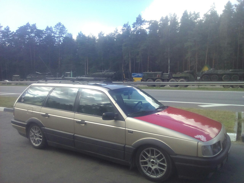AZEV A r16 7.5j et 30 to passat b3 1.9static Gold Variant — Volkswagen ...