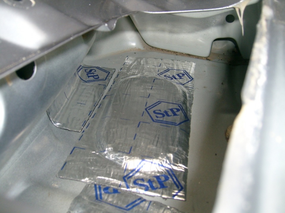 Шумоизоляция моторного щита снаружи — Chevrolet Lanos, 1,5 л, 2007 года ...