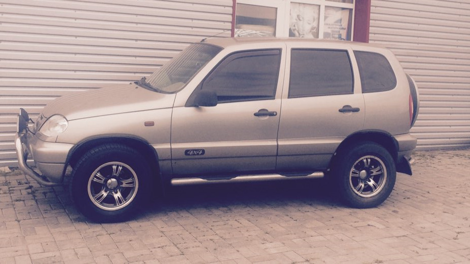 Подлокотник в шеви-ниву? — Chevrolet Niva, 1,7 л, 2006 года | другое ...