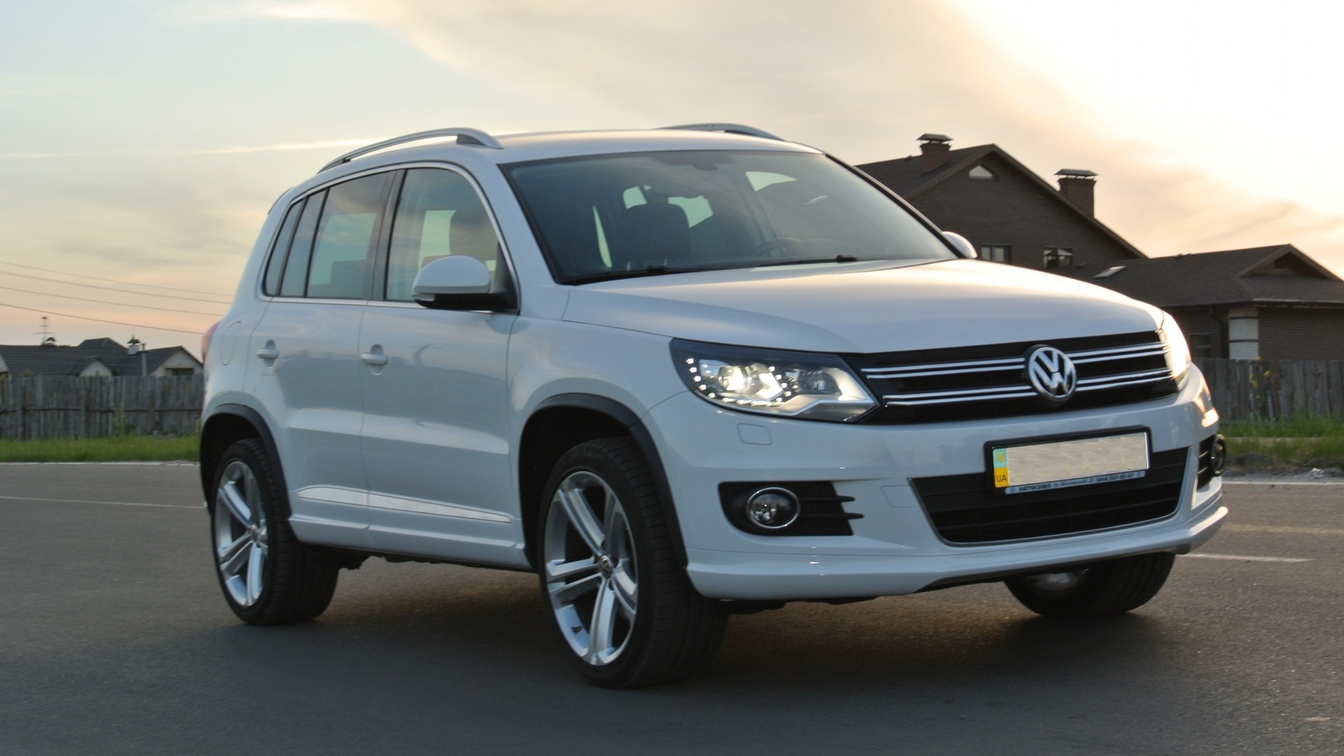 Volkswagen Tiguan 2012 года