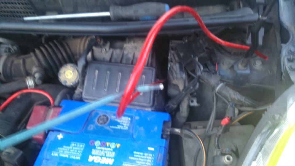 Фото в бортжурнале Nissan Note (1G)
