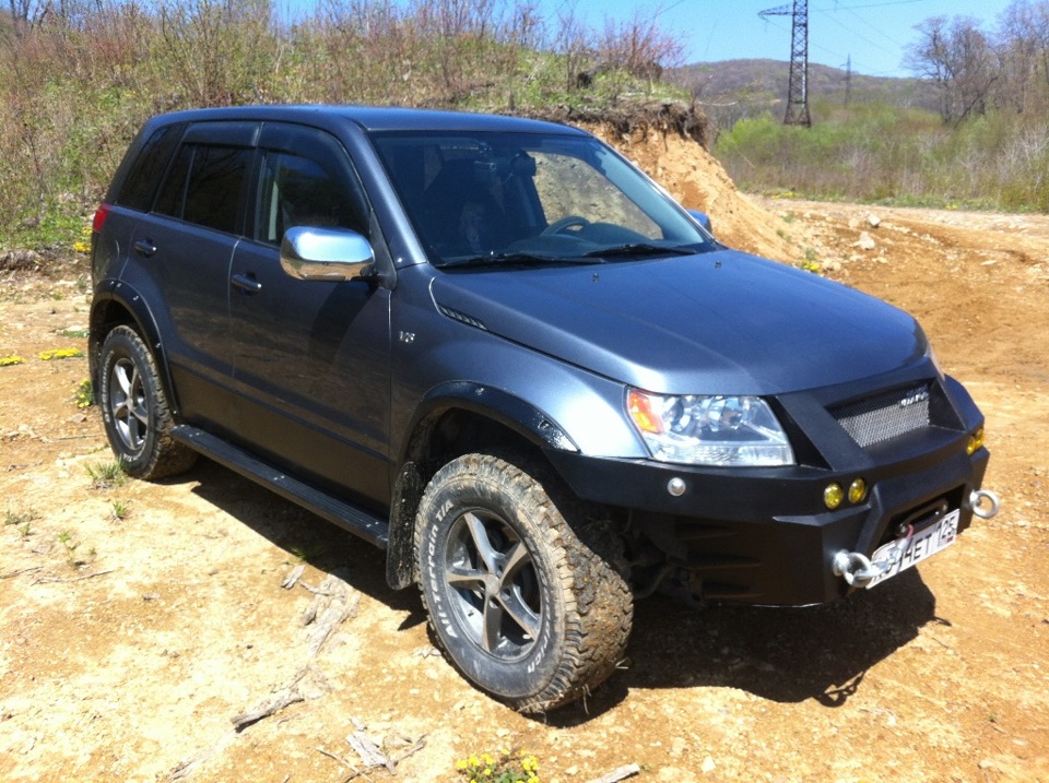 Бампер suzuki grand vitara