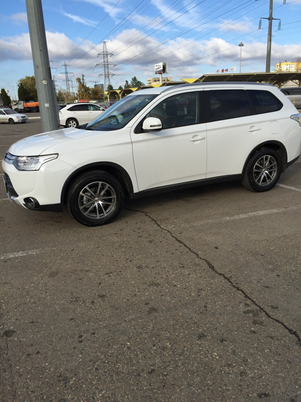 Купил 17 диски — Mitsubishi Outlander (3G), 2 л, 2014 года | колёсные диски  | DRIVE2