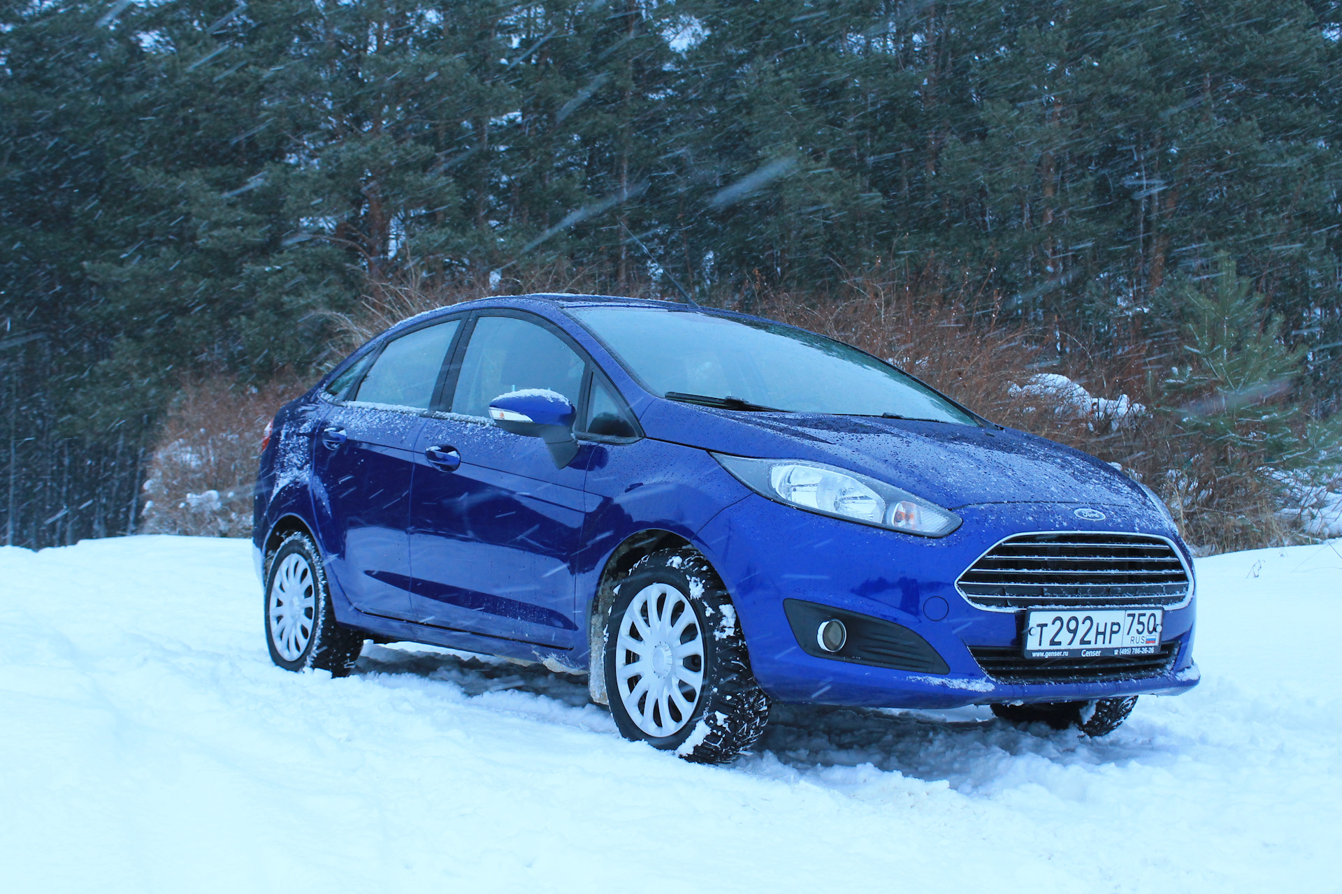 Ford Fiesta 2015 седан