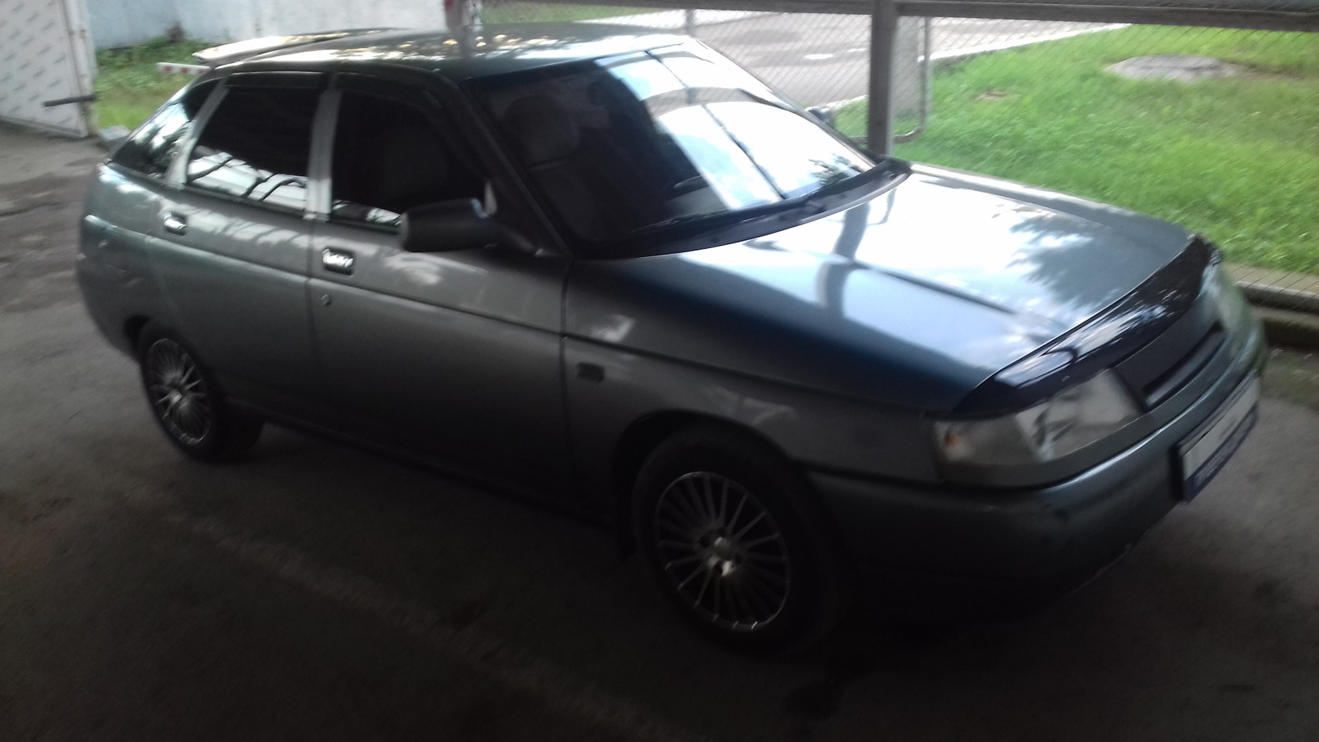 Lada 21124 1.6 бензиновый 2007 | серебристая курчанка на DRIVE2