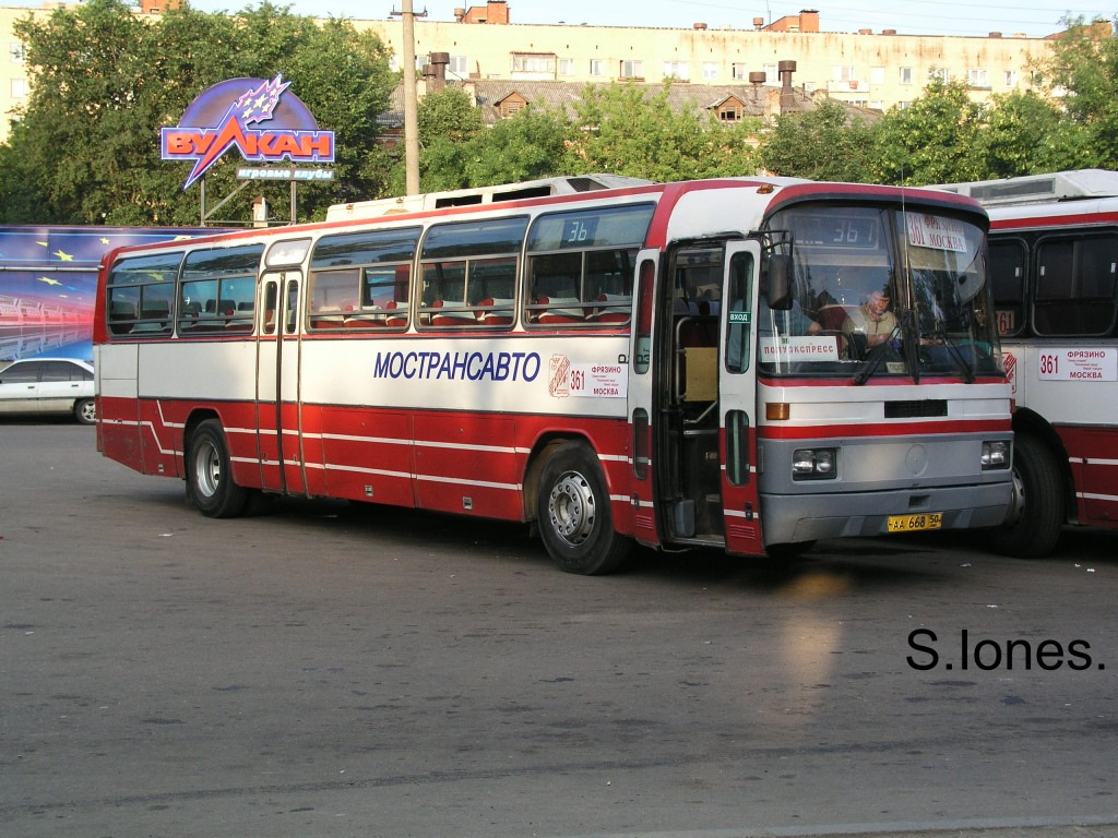 Автобус Mercedes Benz o303