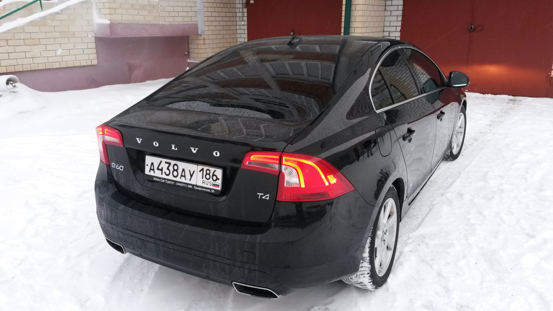 Volvo S60 (2G) 2.0 бензиновый 2013 | 