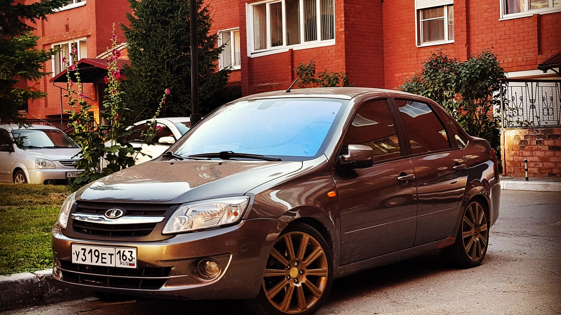 Lada Гранта 1.6 бензиновый 2014 | Улитка на DRIVE2