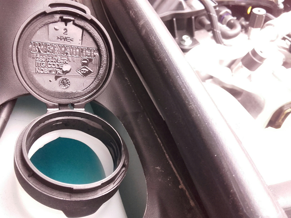 Пока не тронулся стеклоомыватель не пырскал — Renault Sandero Stepway ...